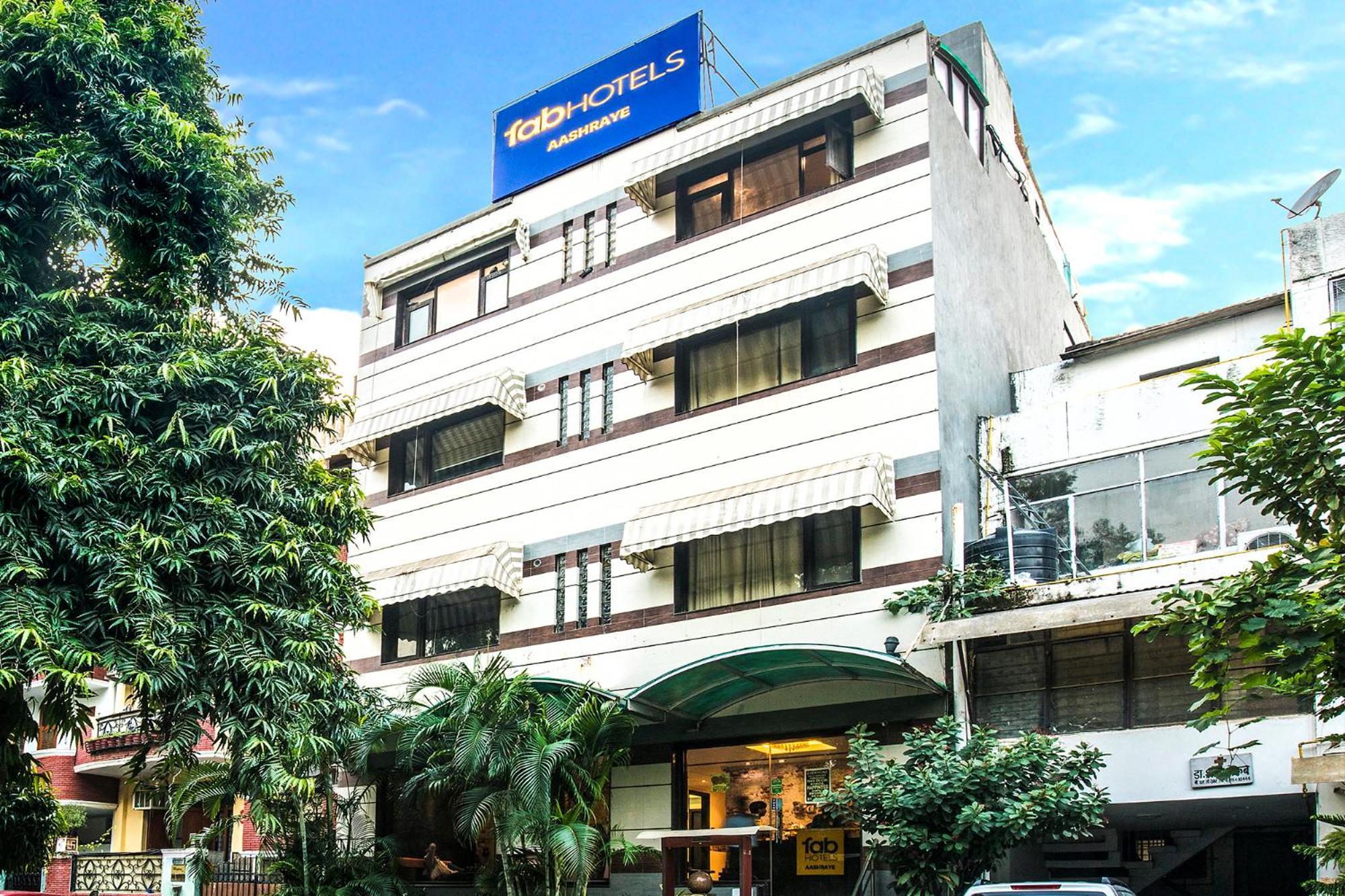 Hotel Fabhotel Aashraye